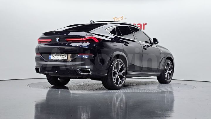 BMW X6 2022 — 2
