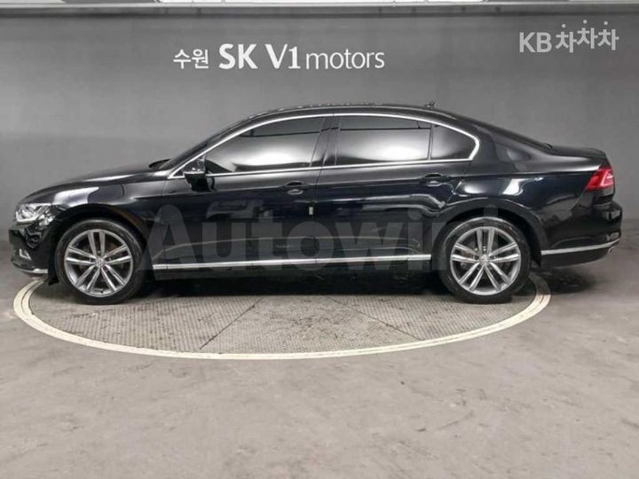 Volkswagen Passat 2018 — 3