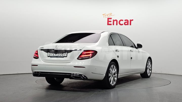 Mercedes Benz E Class 2019 — 2
