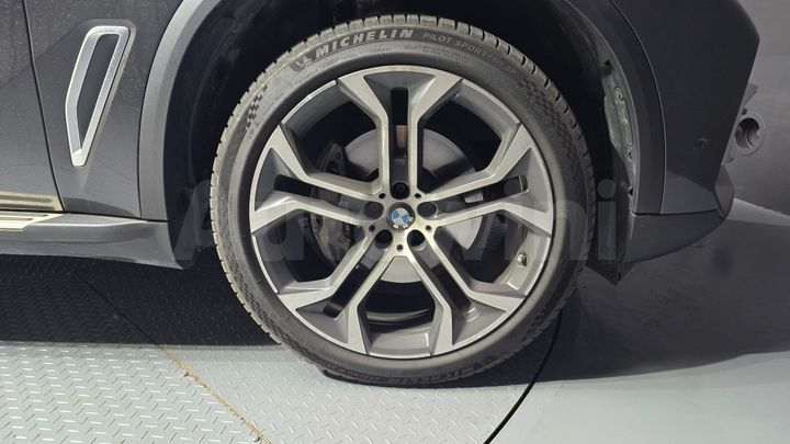 BMW X5 2022 — 5