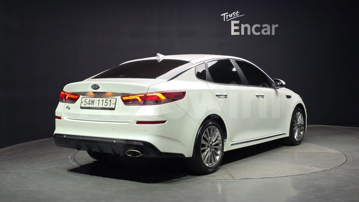 Kia K5 2019 — 2