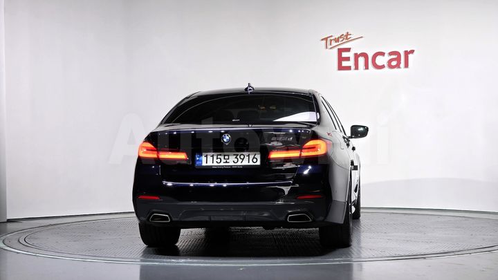 BMW 5 Series 2021 — 4