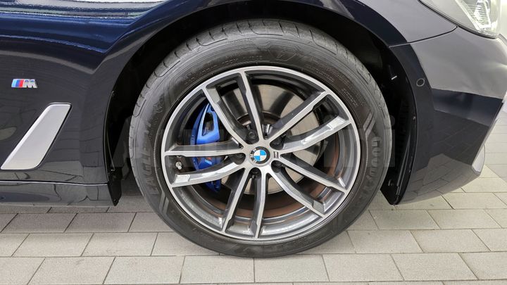 BMW 5 Series 2021 — 5