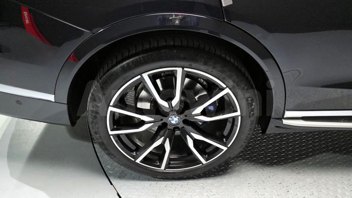 BMW X7 2021 — 5