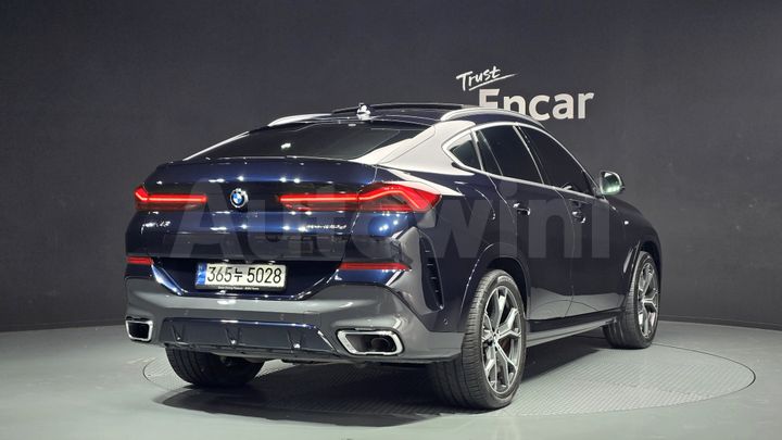 BMW X6 2022 — 2