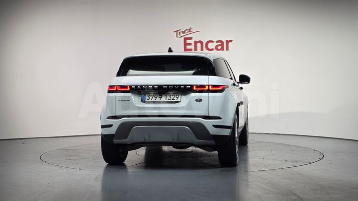 Land Rover Range Rover Evoque 2021 — 3