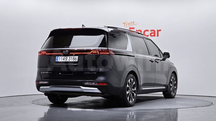 Kia Carnival 2021 — 2
