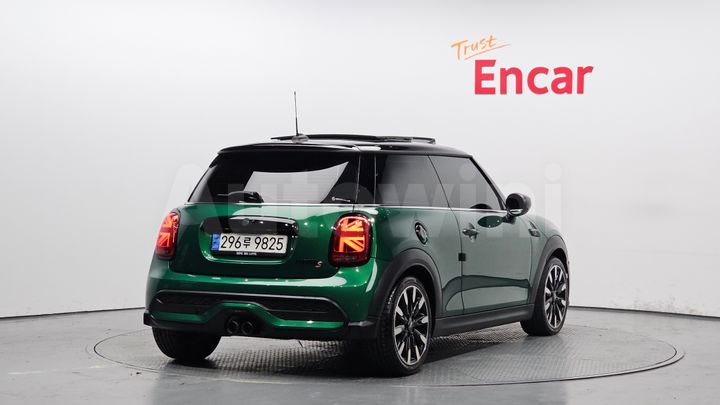 Mini Cooper 2023 — 2