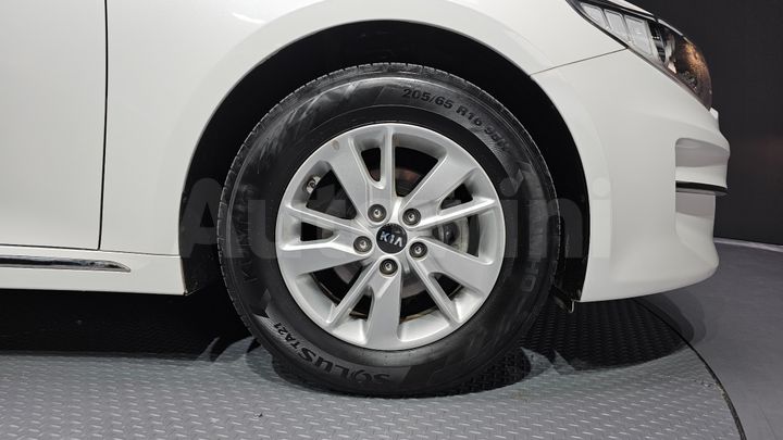 Kia K5 2017 — 5
