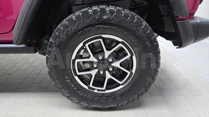 Jeep Wrangler 2024 — 5