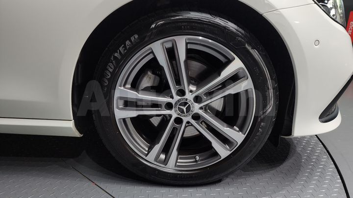 Mercedes Benz E Class 2023 — 5