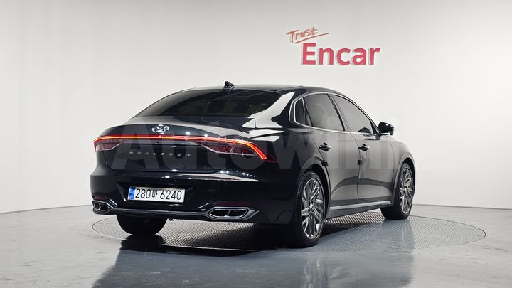 Hyundai Grandeur 2021 — 2