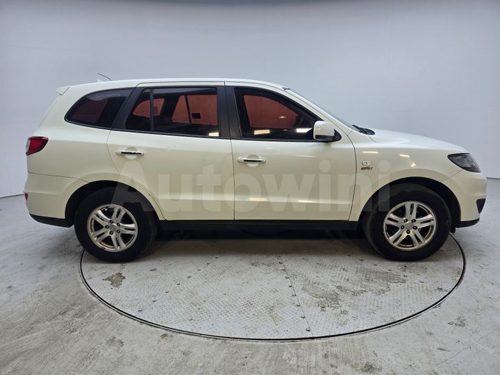 Hyundai SantaFe 2011 — 4