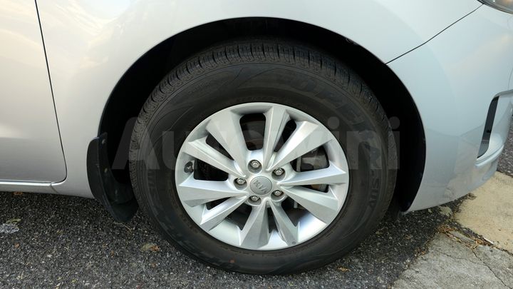 Kia Carnival 2015 — 5
