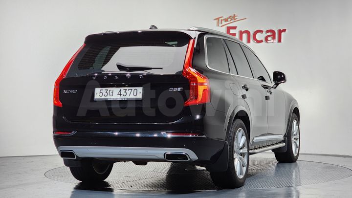 Volvo XC90 2018 — 2