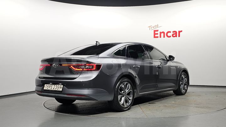Renault SM6 2020 — 2