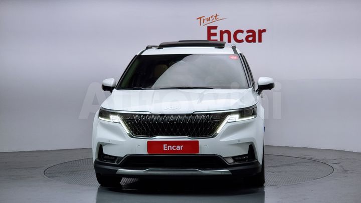 Kia Carnival 2023 — 3