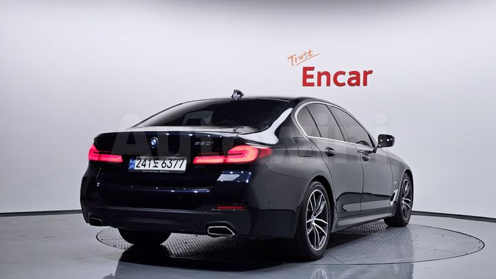 BMW 5 Series 2021 — 2