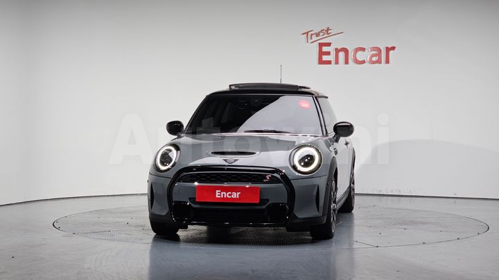 Mini Cooper 2022 — 3
