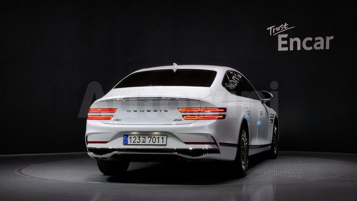 Genesis G80 2025 — 4