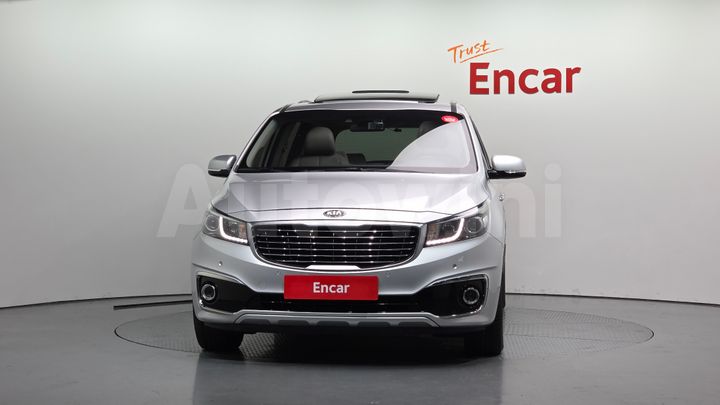Kia Carnival 2015 — 3