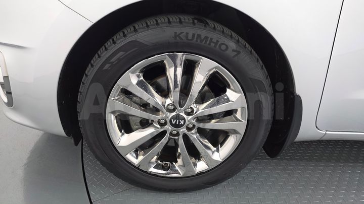 Kia Carnival 2015 — 5