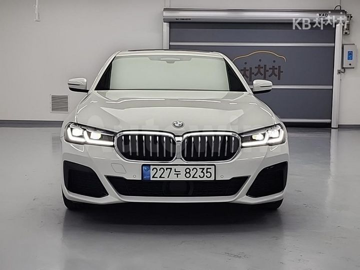 BMW 5 Series 2021 — 2