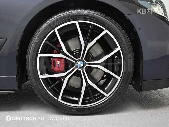 BMW 5 Series 2022 — 5