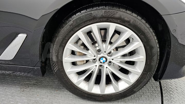 BMW 5 Series 2020 — 5