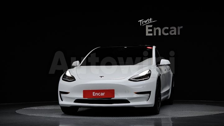 Tesla Model 3 2020 — 3