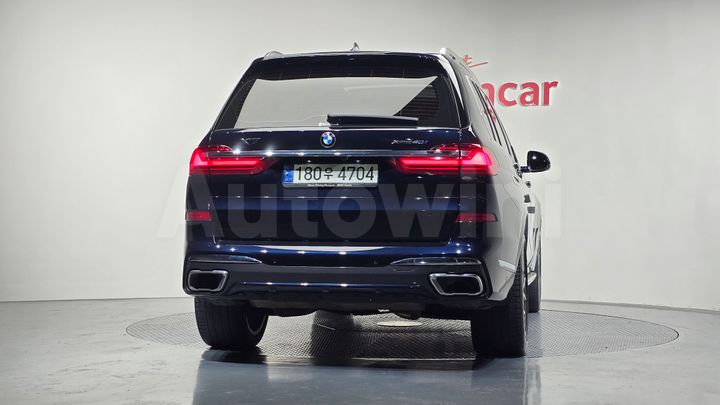 BMW X7 2021 — 4