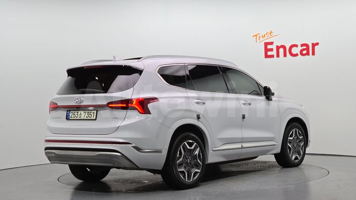 Hyundai SantaFe 2022 — 2