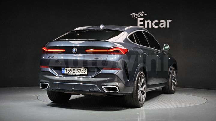 BMW X6 2022 — 2