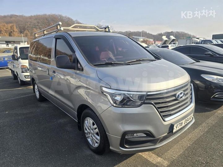 Hyundai Starex 2019 — 3