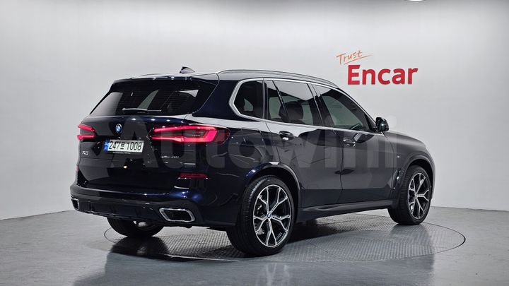 BMW X5 2021 — 2