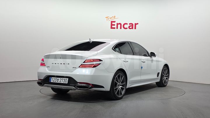 Genesis G70 2024 — 2