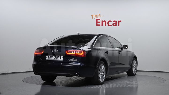 Audi A6 2012 — 2