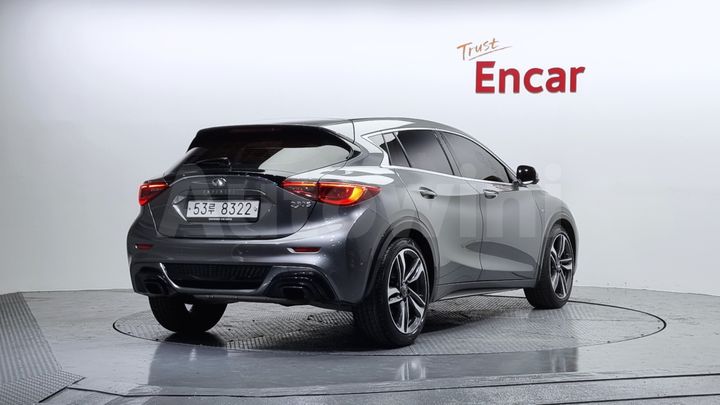 Infiniti Q 2017 — 3