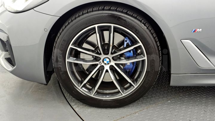 BMW 5 Series 2023 — 5