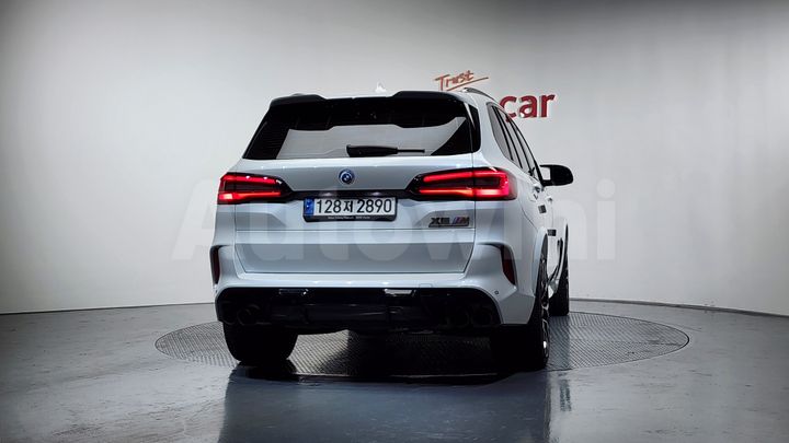 BMW X5M 2023 — 3