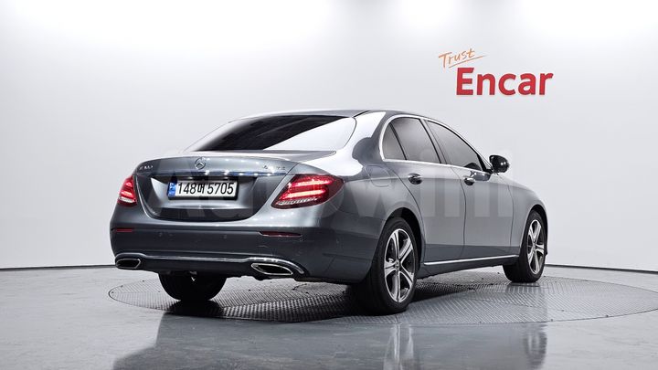 Mercedes Benz E Class 2018 — 2