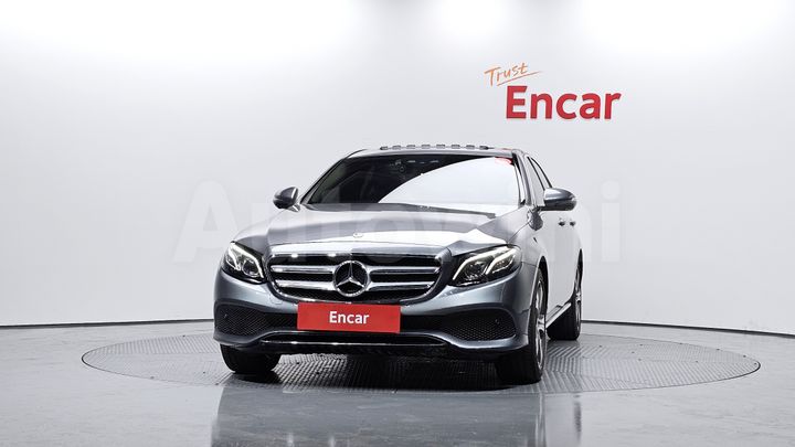 Mercedes Benz E Class 2018 — 3