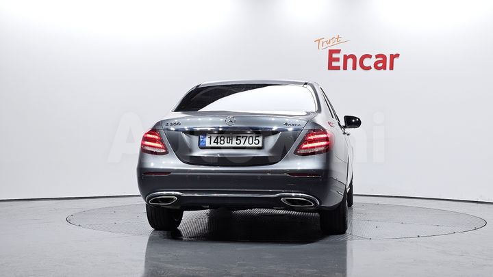 Mercedes Benz E Class 2018 — 4
