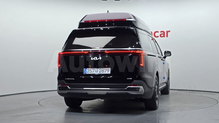 Kia Carnival 2025 — 4