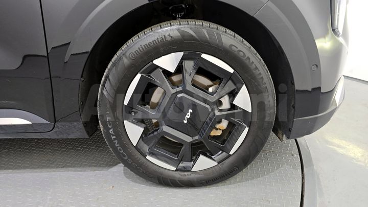 Kia Carnival 2025 — 5