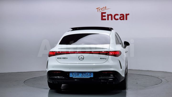 Mercedes Benz EQS 2022 — 4