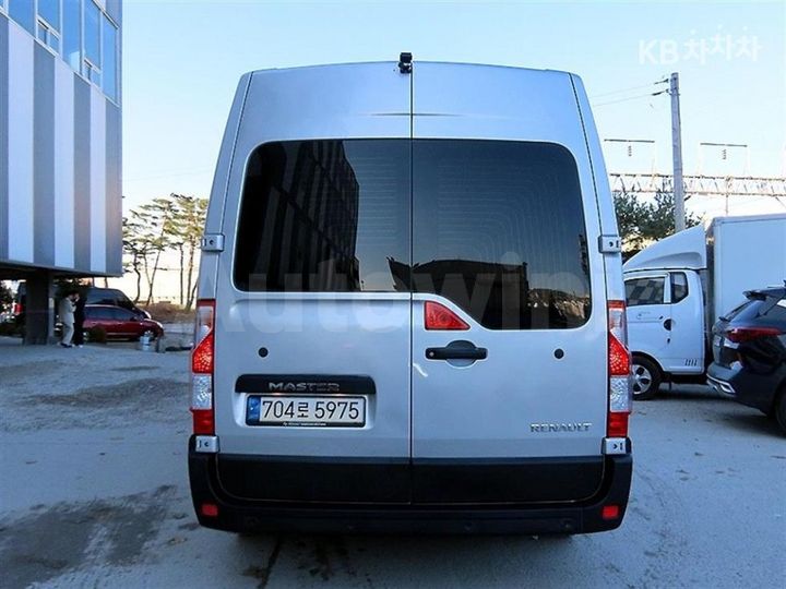 Renault Master 2020 — 4