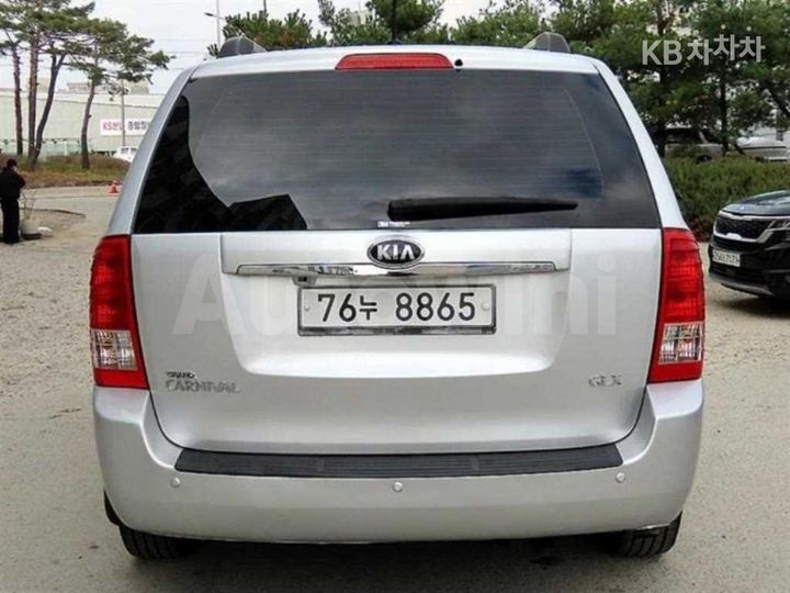 Kia Carnival 2014 — 2