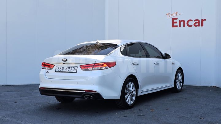 Kia K5 2016 — 2