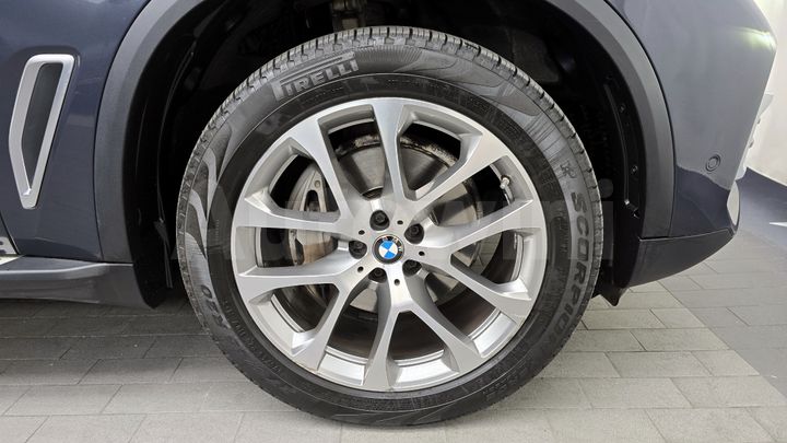 BMW X5 2021 — 5